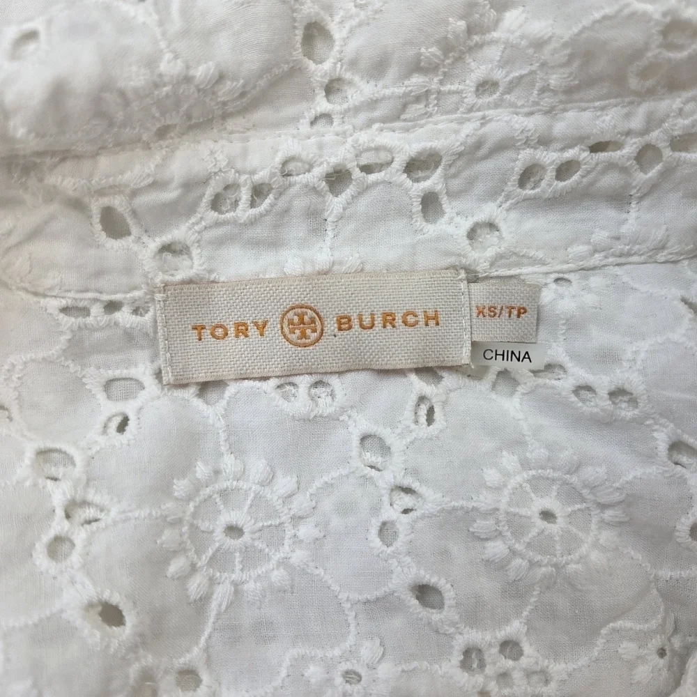 TORY BURCH White Eyelet Cotton‎ Hidden Placket Shirt Size XS